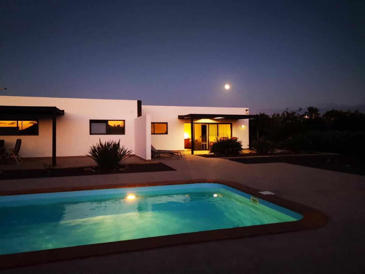Heated & Shared Pool Villa Matriana 36B, North Shore Villas La Oliva Εξωτερικό φωτογραφία